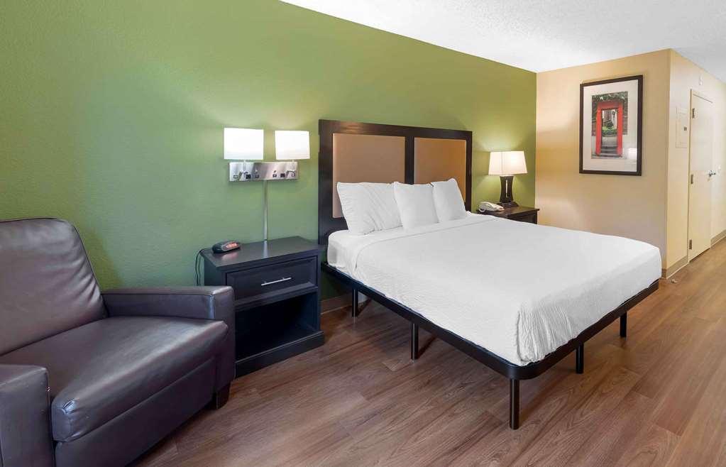 Extended Stay America Suites - Raleigh - Cary - Harrison Ave Δωμάτιο φωτογραφία