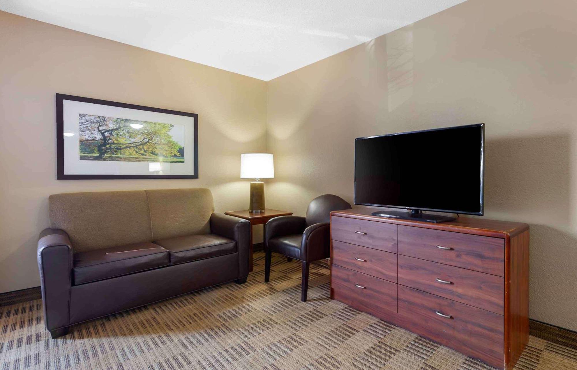 Extended Stay America Suites - Raleigh - Cary - Harrison Ave Εξωτερικό φωτογραφία