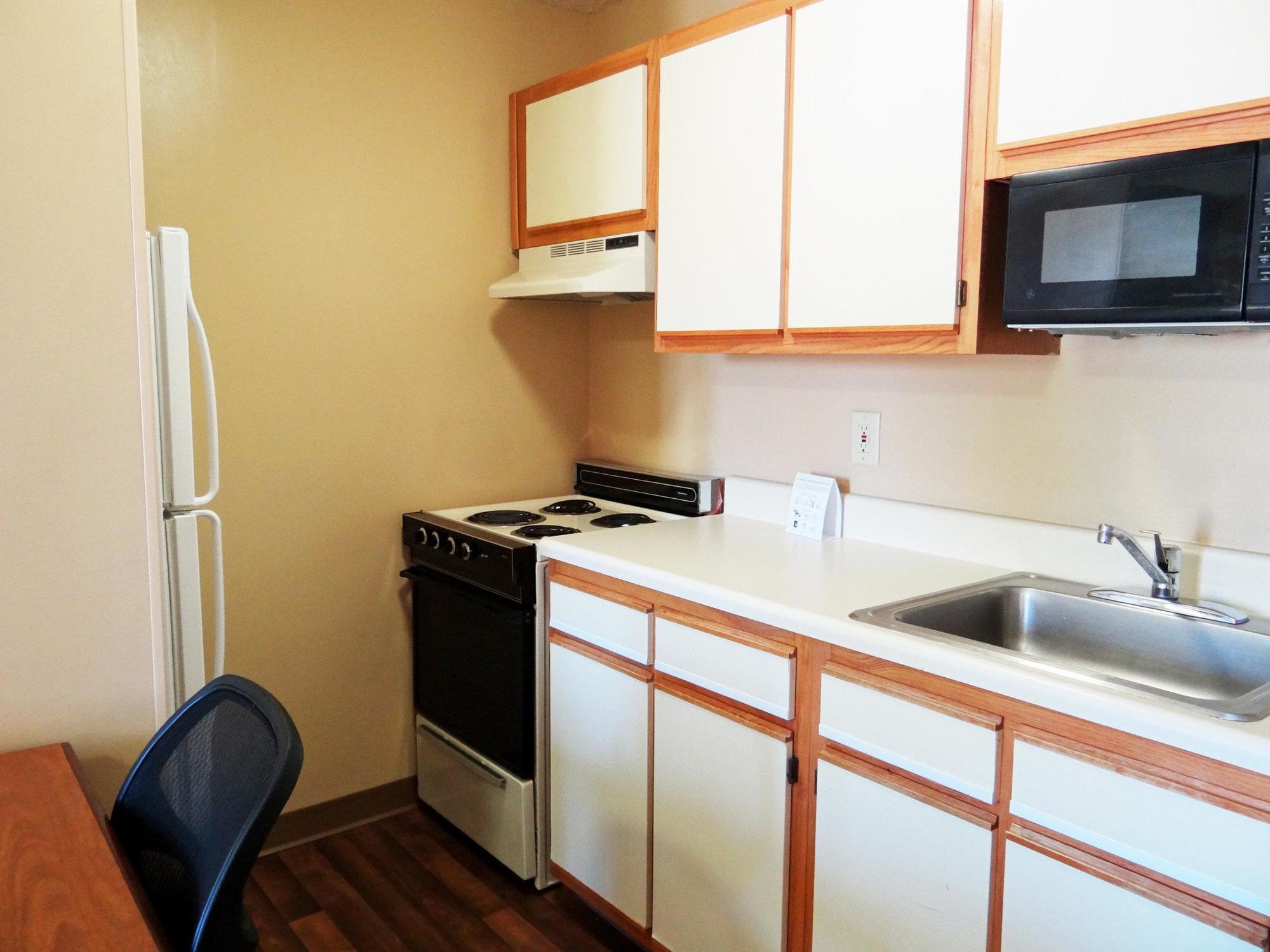 Extended Stay America Suites - Raleigh - Cary - Harrison Ave Εξωτερικό φωτογραφία